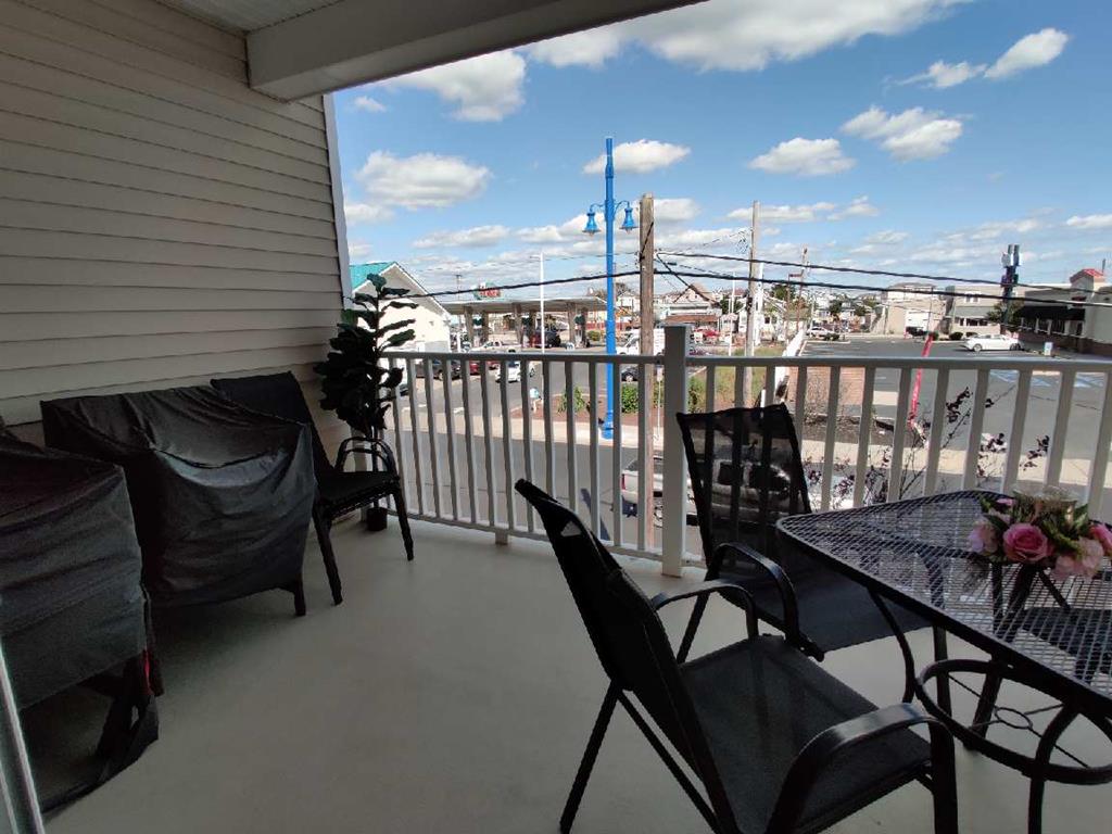 408 WEST HAND AVENUE HARBOR CLUB CONDOS 100 WILDWOOD SUMMER